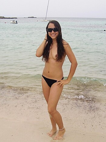 Amateur Girl at Ibiza / Beach pics - Photo 13