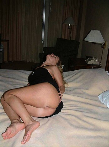A fucking sexy as shit picture featuring someone's damn naked body, looking all kinds of hot ass.