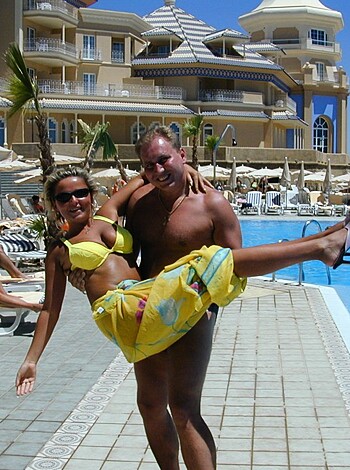 Agatha - Bigtitted Polish Glamourgirl On Holiday - Photo 13