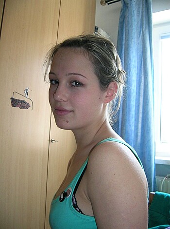 Girlfriends homemade pics 07 - Photo 17