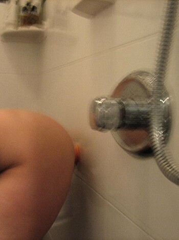 Young amateur girl masturbation with dildo - Photo 6