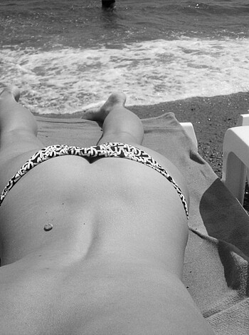 My Young wife at the beach  - Photo 39