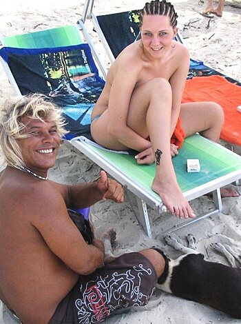 French girl, nude holidays in spain / Beach pics - Photo 2
