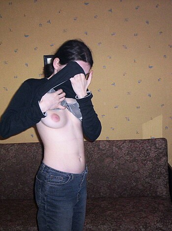Girlfriends homemade pics 61 - Photo 11