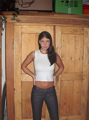 "Here's a fucking picture of some bitch in a goddamn white t-shirt and dumbass jeans."