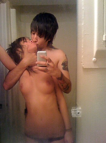 Amateur Emo Couple Myself pics - Photo 5
