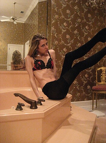 Amateur Horny Ballerina - Photo 2