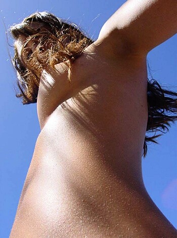 Vulgar description: "Here's a hot ass chick with her tits hanging out in the fucking sun, dumbass."