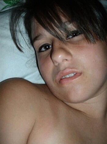 Natural amateur big tits - Photo 2