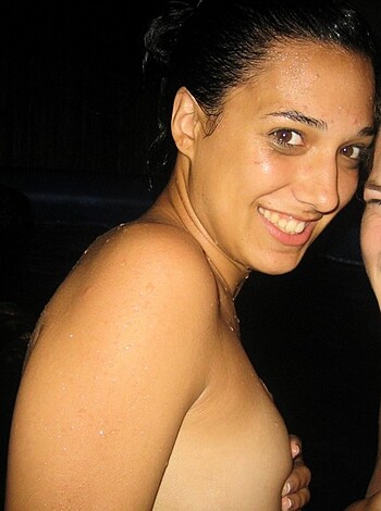 Three naked girls making fun in pool - Photo 11
