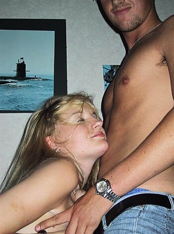 Amateur Set - 2 lesbian girls with 1 boy - nice - Photo 25