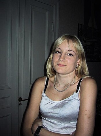 Amateur Set - 2 lesbian girls with 1 boy - nice - Photo 39