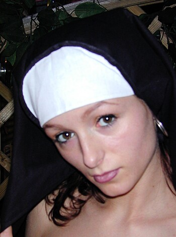 Amateur Set - Naked Clergywoman  - Photo 18