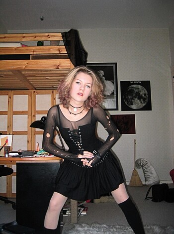 Amateur Set - Young Girlfriend naked pics - Photo 15