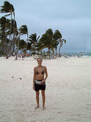 Amateur Milf on holiday - Photo 13