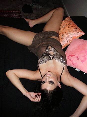 Amater Couple - She want to show you all - Photo 5