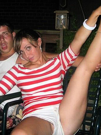 YOUNG GIRLS at PARTY- Drunk teenagers - Amateurs pics 10 - Photo 41