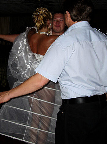 Wedding Upskirt - Photo 18
