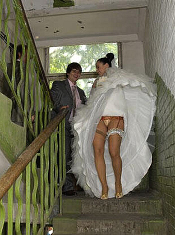 Wedding Upskirt - Photo 25