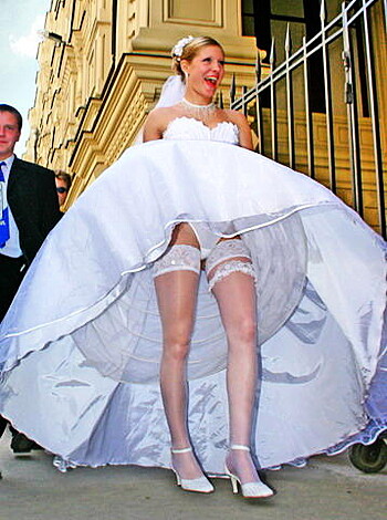 Wedding Upskirt - Photo 26