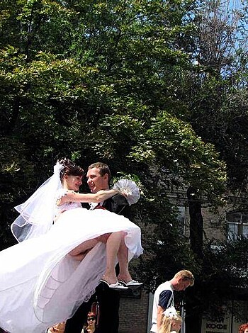 Wedding Upskirt - Photo 36