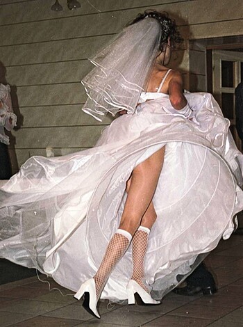 Wedding Upskirt - Photo 38