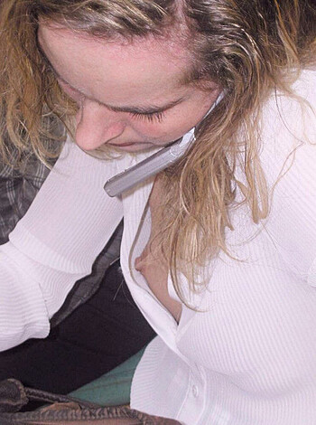 Amateurs girl and their Oops nipple slip  - Photo 46