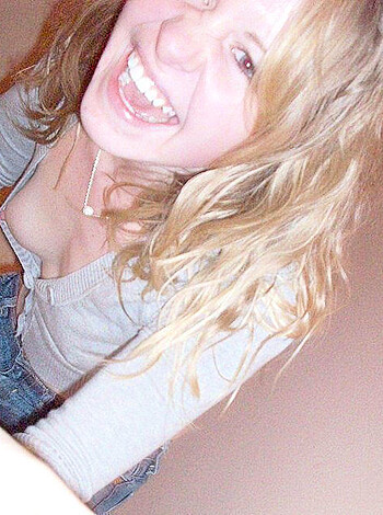 Amateurs girl and their Oops nipple slip  - Photo 47