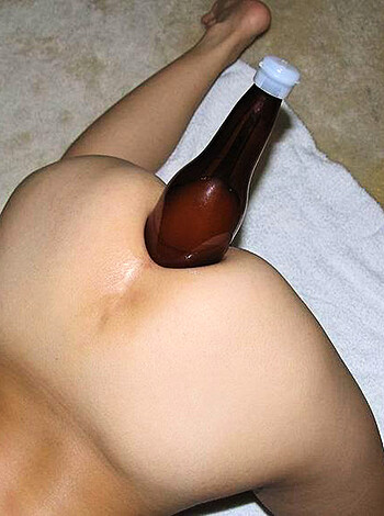 Amateurs girl inserts bottle to pussy and ass No.01 - Photo 22