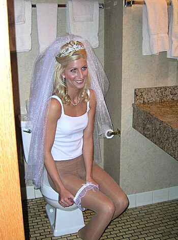 Young Brides and Her Wedding Day No.01  - Photo 4