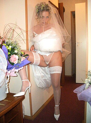 Young Brides and Her Wedding Day No.01  - Photo 24