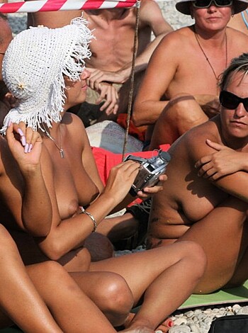 The naked beach 348  - Photo 39