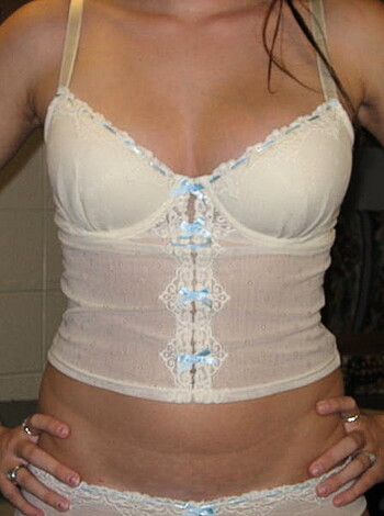 Kinky girlfriend with her cucumber!  - Photo 31