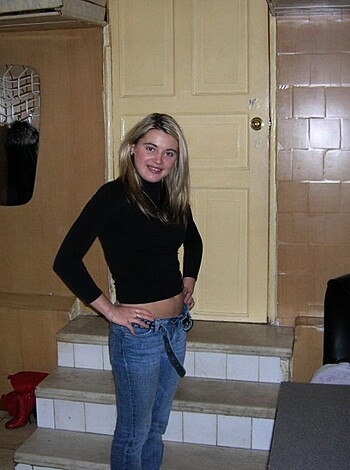 Russian naked Teen - Photo 2