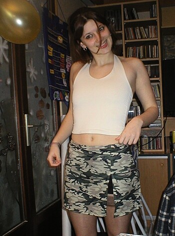 Girlfriend Annabelle - Photo 1