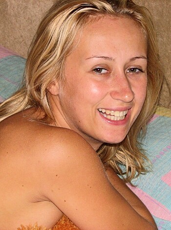 Hot Blonde Polish Girlfriend enjoys FUCK shooting - Photo 11