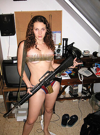 Army Girls  and hers naked private pics - Photo 9