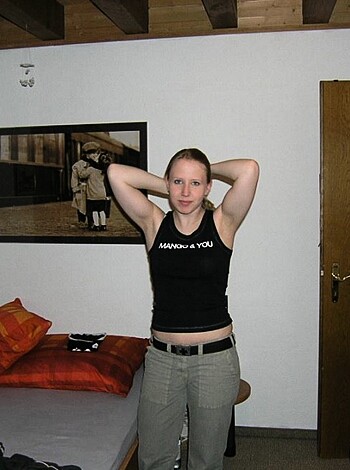 "Here's a picture of some fitness bitch showing off her gains in her own fucking bedroom."