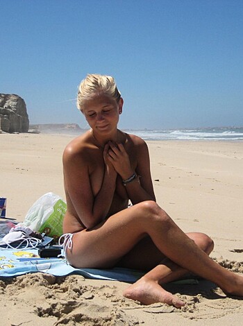 TEEN ON NUDIST BEACH SET Young Teen Girl FKK 6 - Photo 14