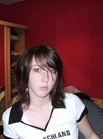 """
Look at this fucking picture of some hot bitch wearing a shirt, you dumb cunt. 
 """