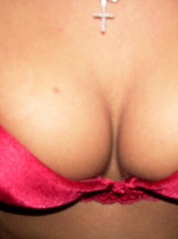 Hot girl with sweet breasts and Shaved pussy  - Photo 18