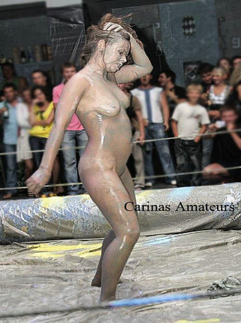 Mudwrestling Girls - Photo 8
