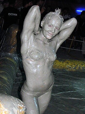 Mudwrestling Girls - Photo 4
