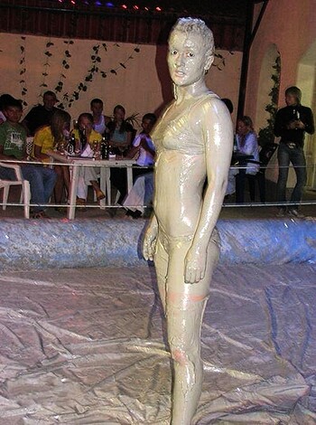 Mudwrestling Girls - Photo 14