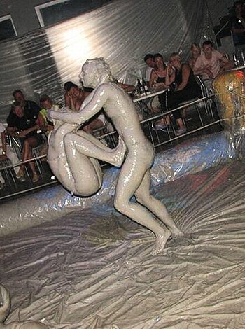 Mudwrestling Girls - Photo 27