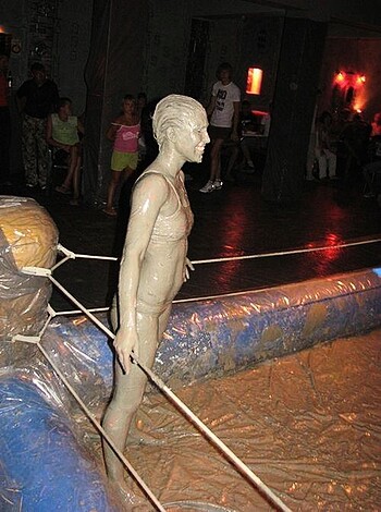 Mudwrestling Girls - Photo 38