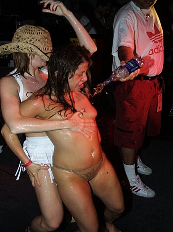 amateur sluts party Chapter 33  - Photo 22