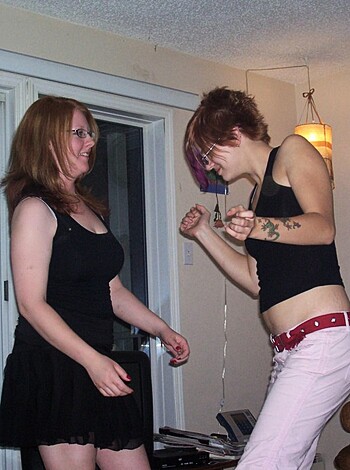 Tattooed chick at a private party  - Photo 3