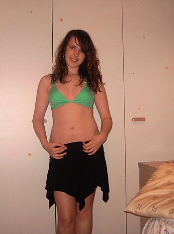 Young naked girlfriend - Photo 13