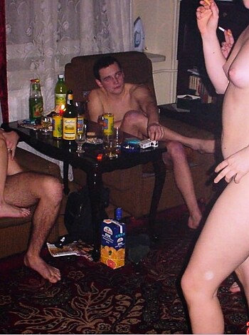 Polish Amateurs mates having hardcore group sex  - Photo 4